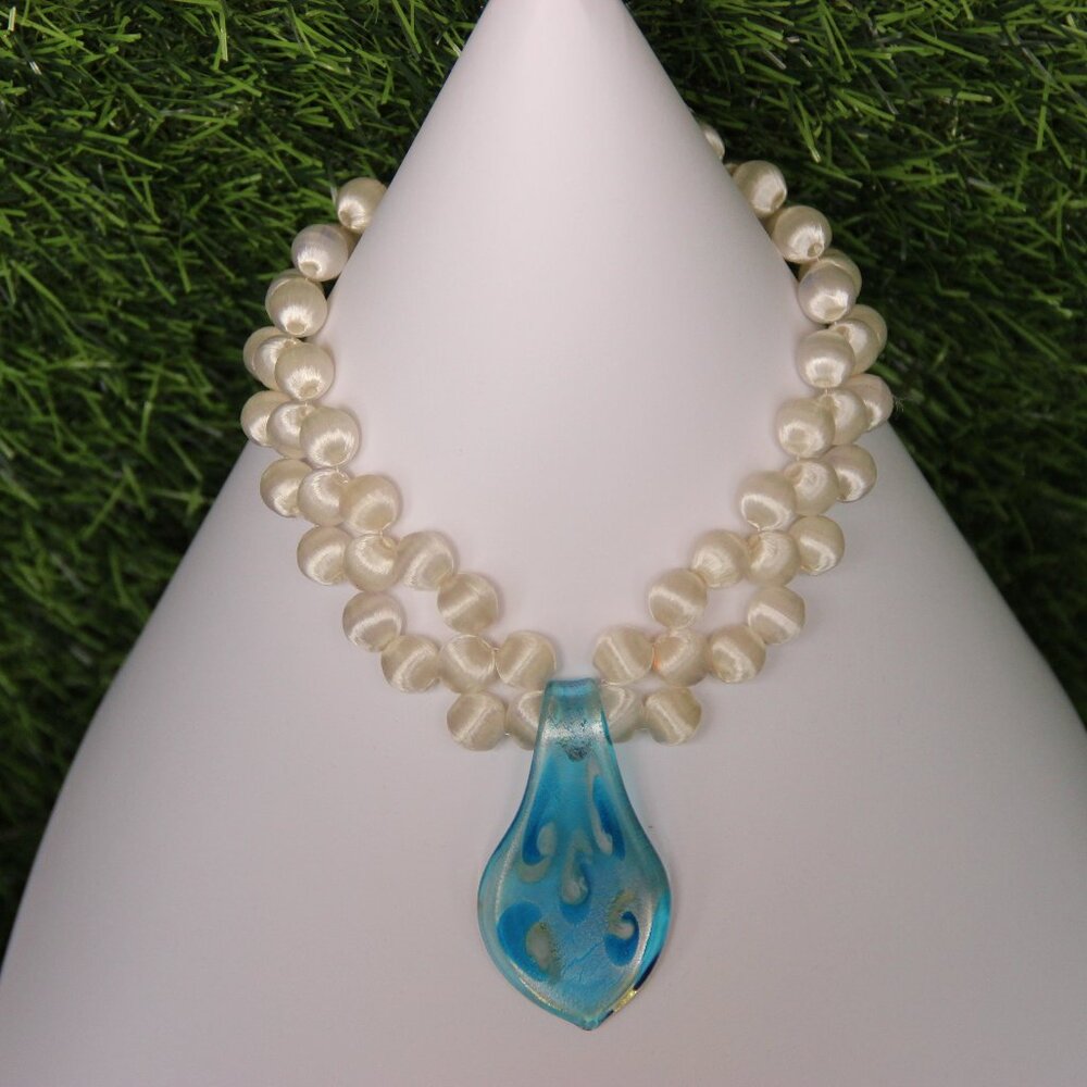 Silk Thread Bead Pendant Choker